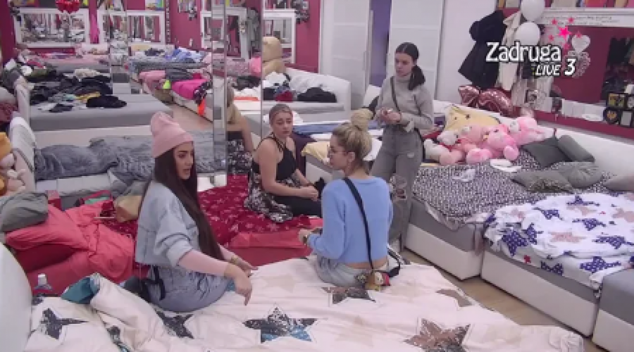 OPTUŽILA ANU ZA KRAĐU Anđela van sebe: 