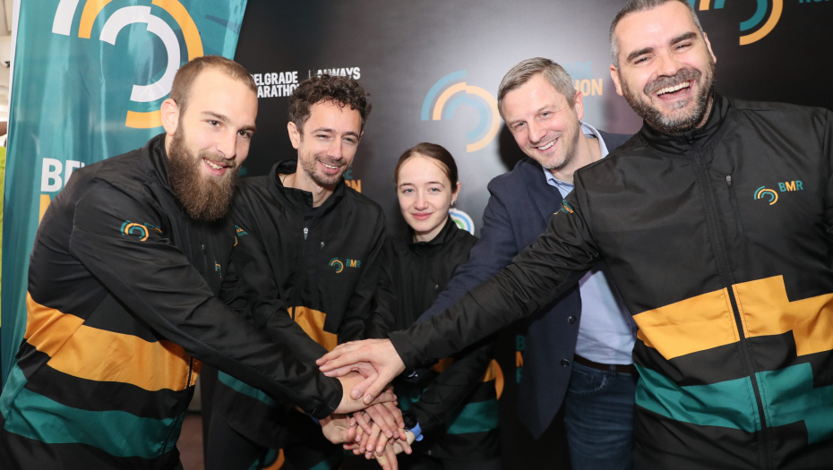 PIŠE SE ISTORIJA BEOGRADSKOG MARATONA Otvoren prvi trkački klub (VIDEO)
