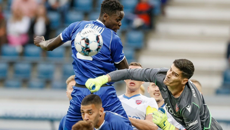 "CRKNI KERU, SMEĆE PRODANO" Izabrao Srbiju, pa dobio jezive poruke