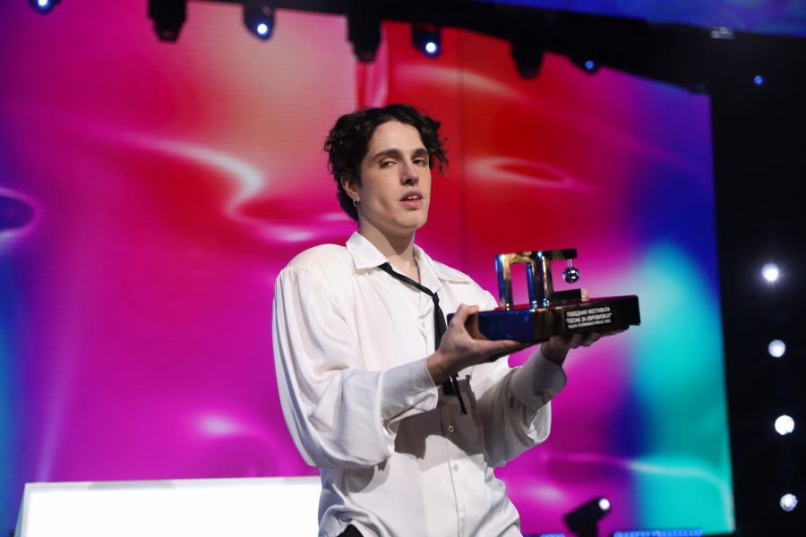 SANJA VUČIĆ TREBALO JE DA IDE NA EVROVIZIJU SA LUKOM BLEKOM Pevačica otkrila sve nakon nekoliko godina njihovog poznanstva