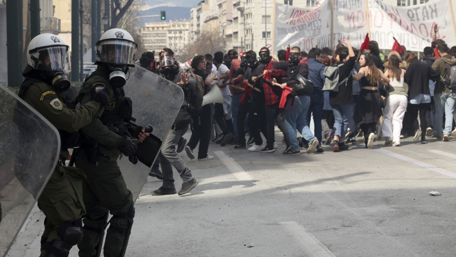 GRCI NA ULICAMA Danas velike demonstracije zbog tragične železničke nesreće