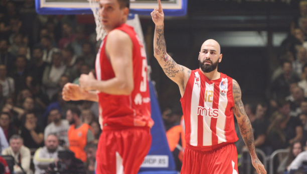 SJAJAN GEST Bivši košarkaš Crvene zvezde stavlja čuveni dres na aukciju, prikupljena sredstva će donirati Turskoj (FOTO)