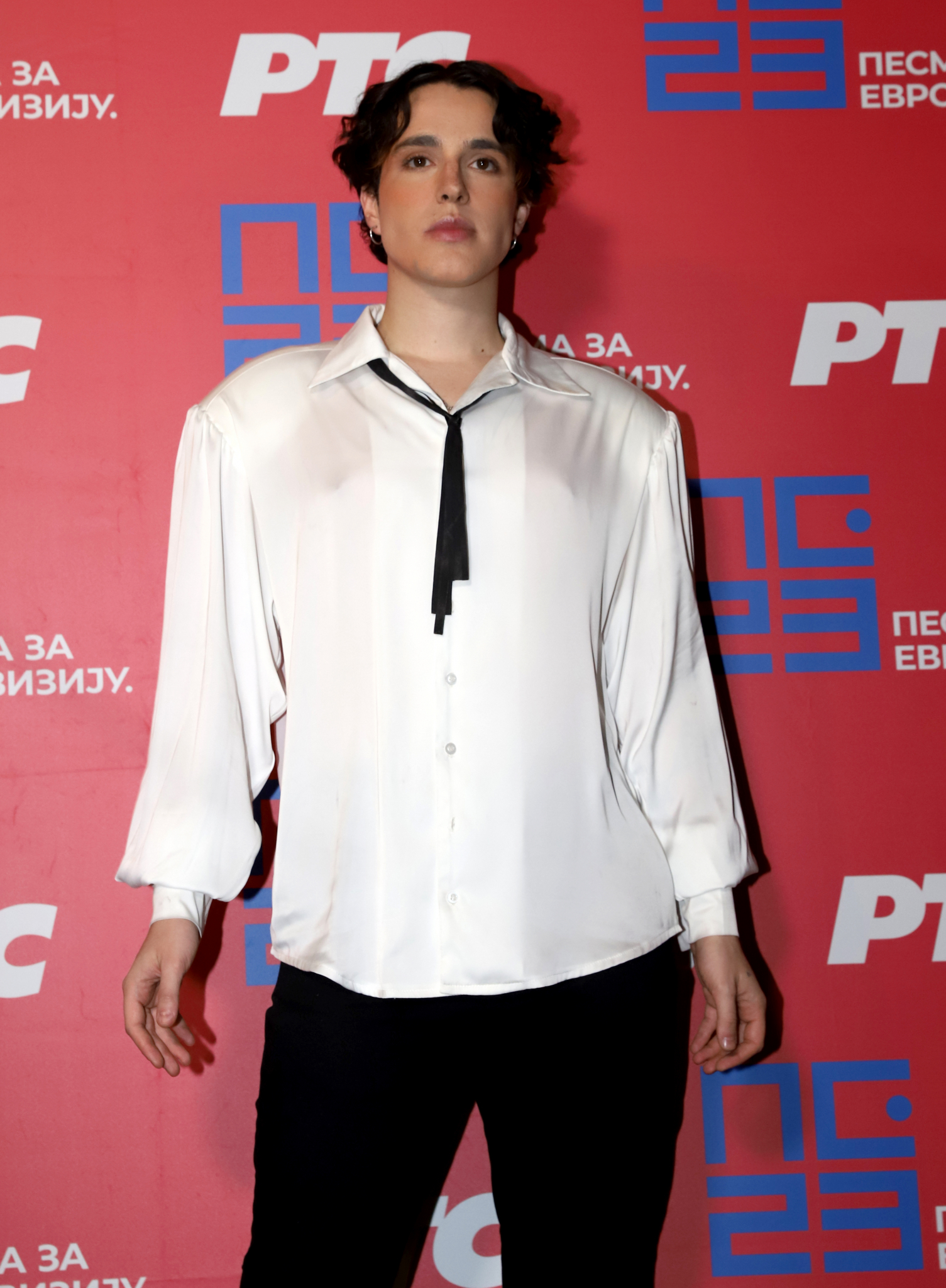 ZBOG VRŠNJAČKOG NASILJA NAPUSTIO SRBIJU Odrastanje Luke Bleka nije bilo ni malo lako, a sada otvorio dušu i otkrio sve