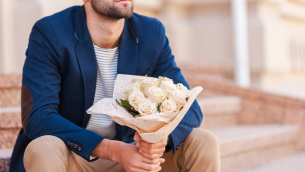 Osveta prevarene žene: Muž hteo da je iznenadi, ali ga izbor cveća odao, njena je ipak bila poslednja
