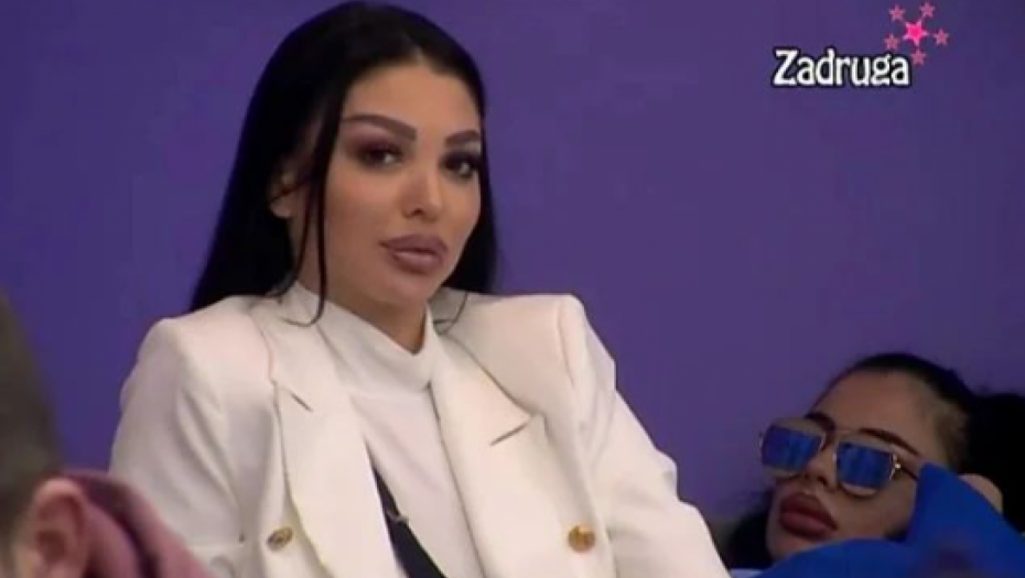 TAKI MARINKOVIĆ SE HITNO OGLASIO Javno objavio ono što ga je dočekalo, u sve umešan i moćni čovek, Maja ni ne sluti šta se dešava napolju (FOTO)