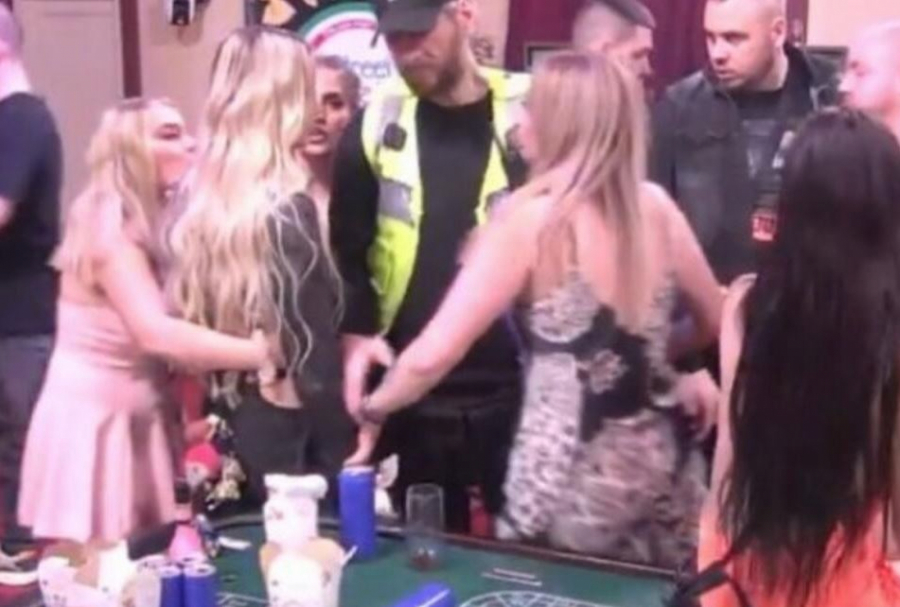 GAĐALA CARA STOLICOM Aleksandra Nikolić napravila haos zbog Maje, obezbeđenje je izbacilo (VIDEO)