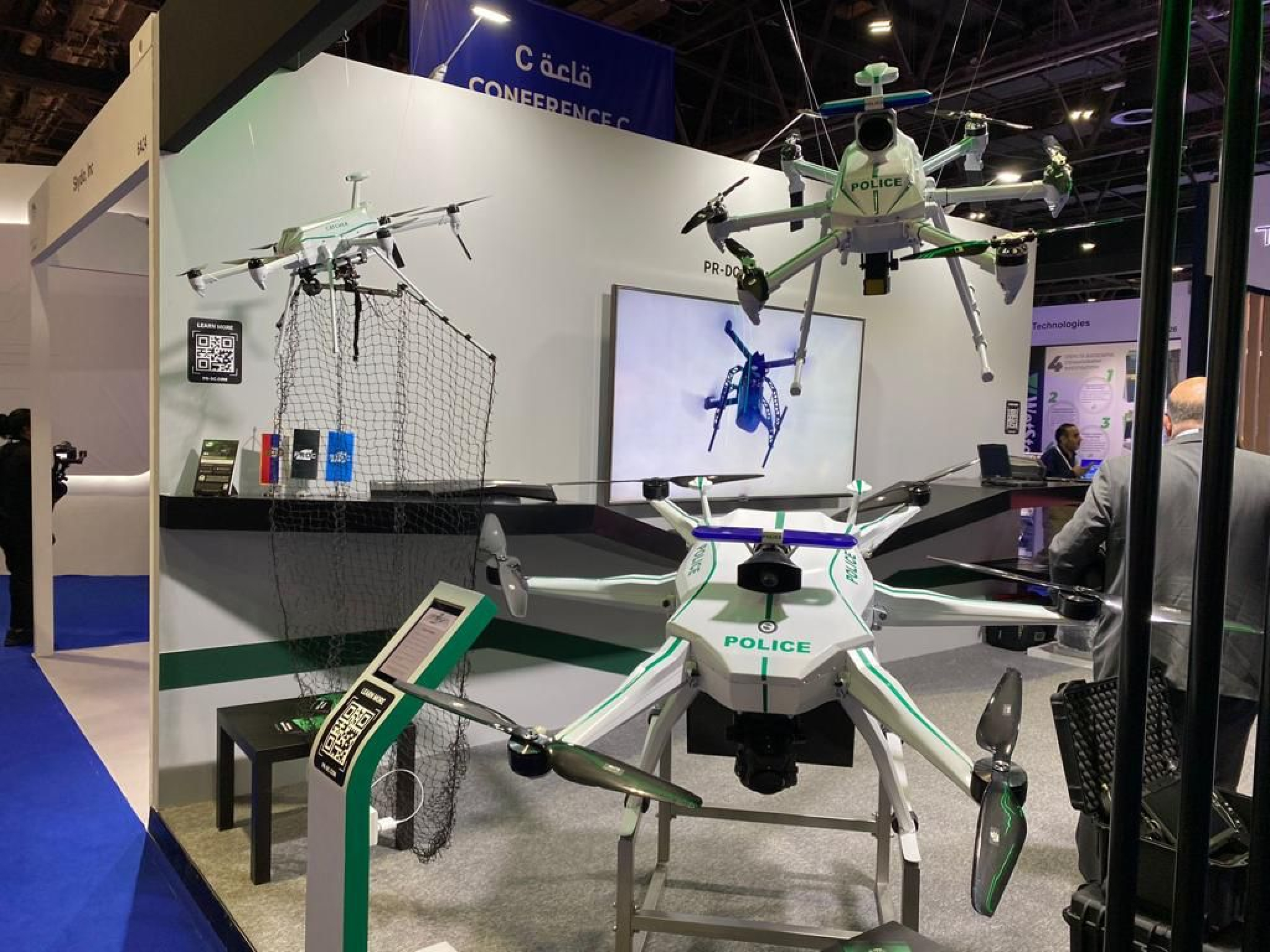 SVETSKI SAMIT POLICIJE U DUBAIJU Srbiju predstavlja PR-DC, raspisuju konkurs za nove članove tima