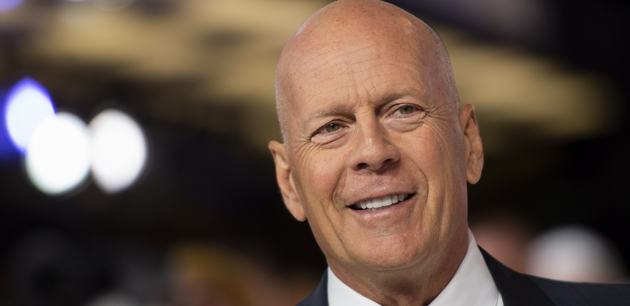 LOŠE VESTI IZ DOMA BRUSA VILISA Zdravstveno stanje poznatog glumca sve gore!