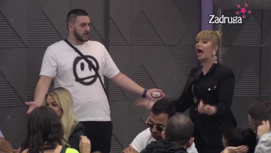 JE*E TE BEBICA, A TVRDIŠ DA VOLIŠ MENE Zola presekao pa sasuo Miljani u lice sve!