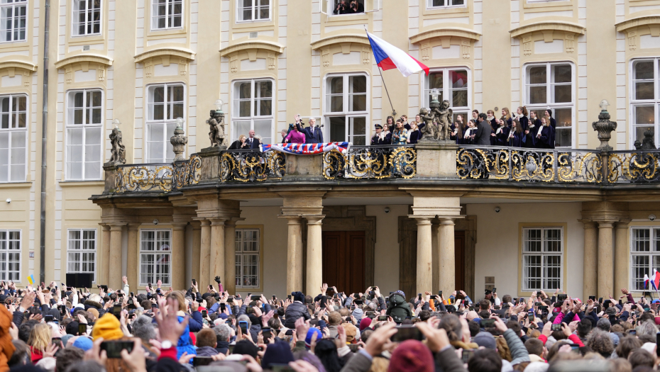 SKANDAL U ČEŠKOJ Bivši premijer tražio podatke o ministru, poslao mejl na pogrešnu adresu