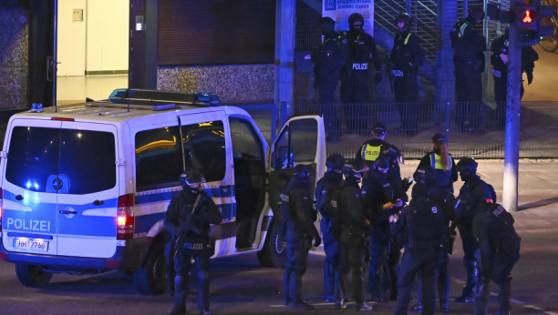 MASOVNI SUKOBI SA POLICIJOM Širom Nemačke zavladao haos