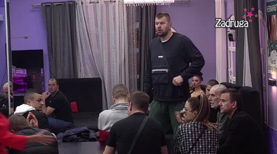 ORI SE BELA KUĆA Zadrugari napali Anđelu jer prećutkuje Zvezdanu, pa Maju, ona im žestoko odbrusila, pa zaratila sa Đuričićkom