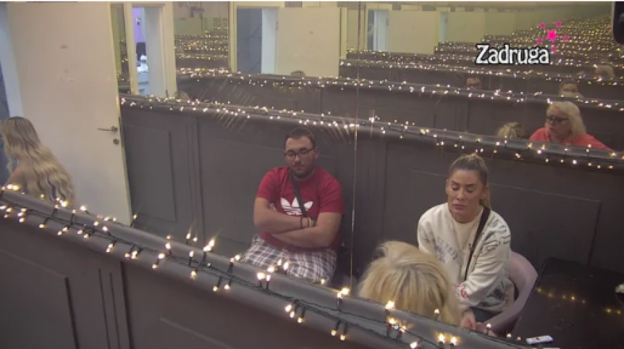 ZORICA JEDVA DOČEKALA DA PRENESE DETALJE RAZGOVORA SA ZVEZDANOM Otkrila joj je zašto je pukao i kako ju je izvređao