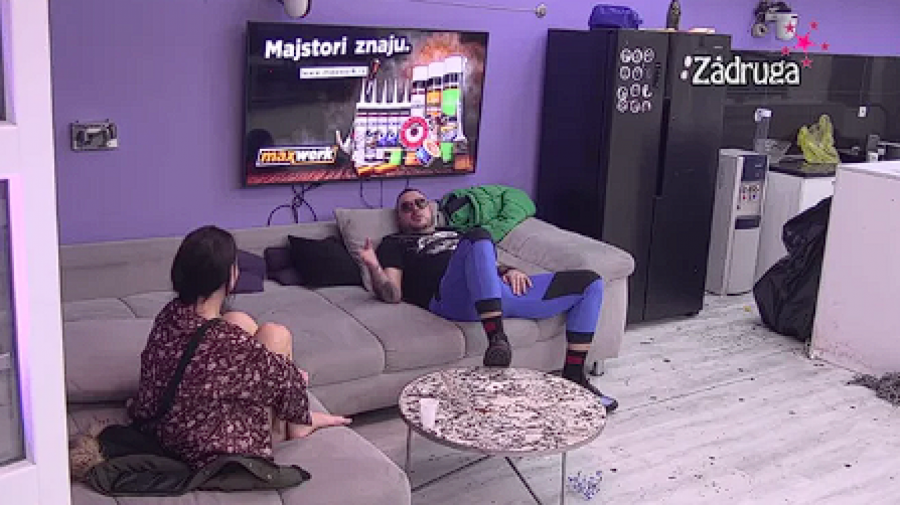 POKUŠALA DA SE OPRAVDA CARU Maja priznala Filipu da drži bes u sebi, a on joj rekao ovo za Bilala