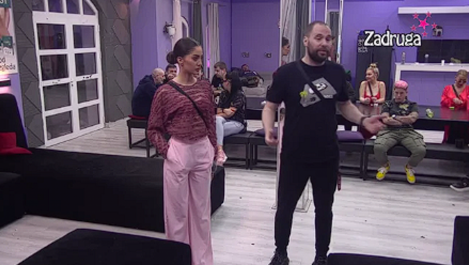 "UĆUTI, IZLOMIĆU SVE" Zvezdan posle iskaljivanja besa i vređanja Ane prešao na Anđelu (VIDEO)