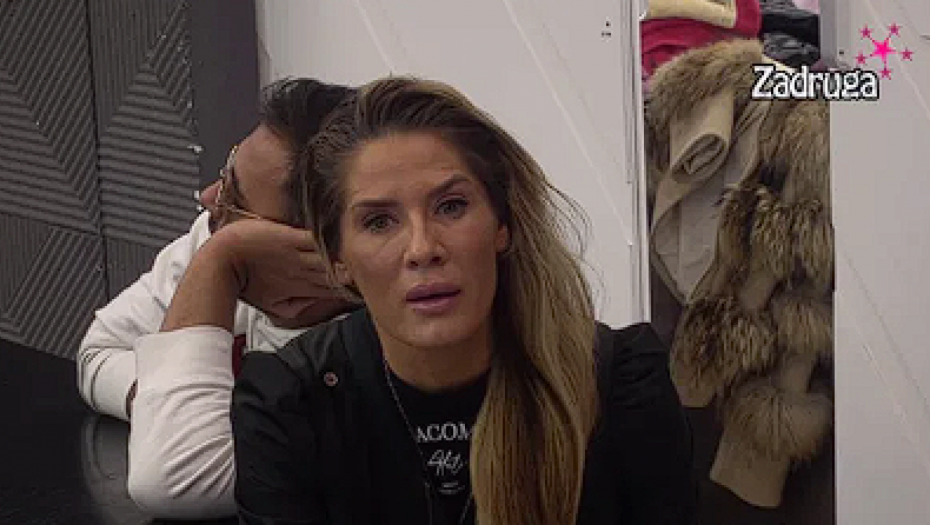 ANA ŠPIJUNIRA ZVEZDANA! Ćurčićeva ne prestaje da se ponižava, njeno ponašanje šokiralo javnost