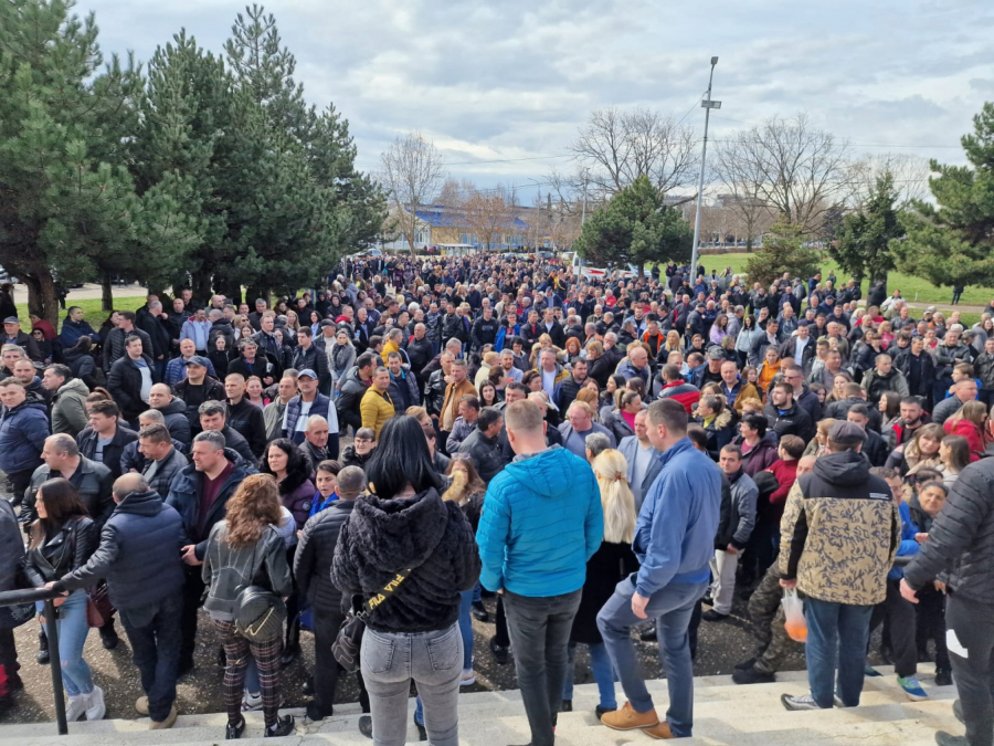 OVDE MORAMO DA ULOŽIMO OGROMAN NOVAC Vučić: U Srbiji je teško pronaći lepše mesto od Vlasine (FOTO/VIDEO)