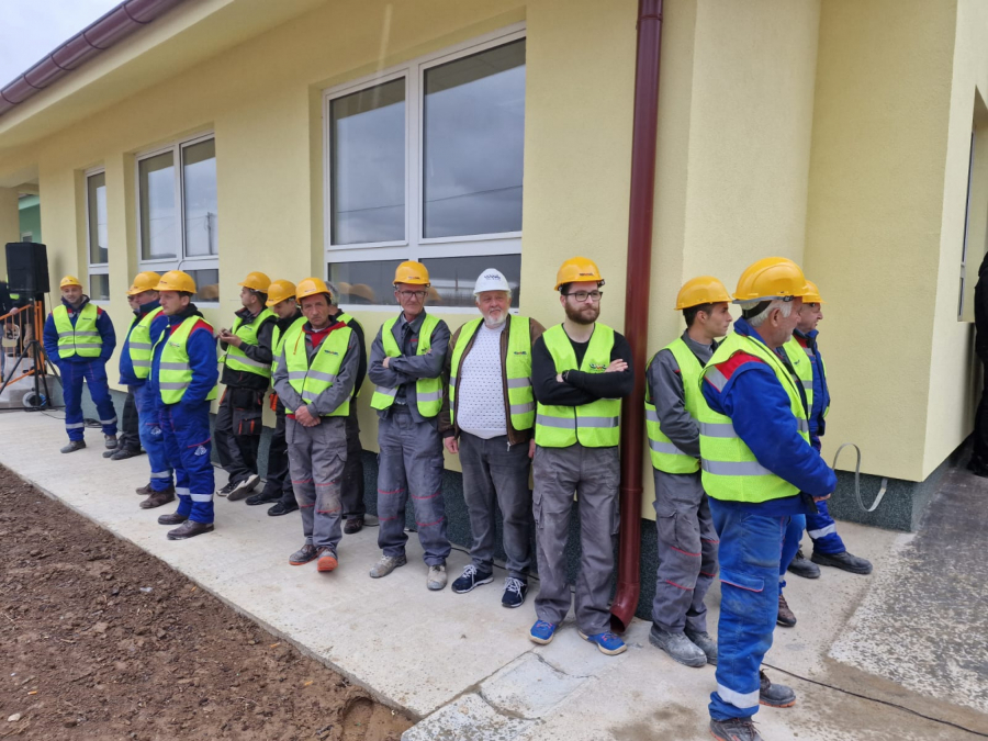 OVDE MORAMO DA ULOŽIMO OGROMAN NOVAC Vučić: U Srbiji je teško pronaći lepše mesto od Vlasine (FOTO/VIDEO)