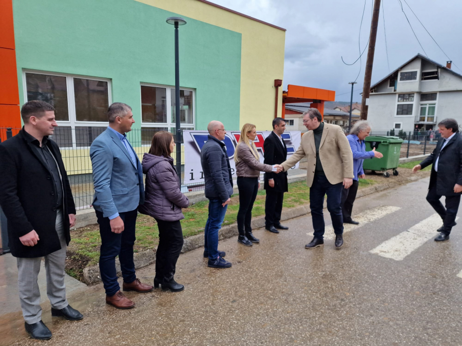 OVDE MORAMO DA ULOŽIMO OGROMAN NOVAC Vučić: U Srbiji je teško pronaći lepše mesto od Vlasine (FOTO/VIDEO)