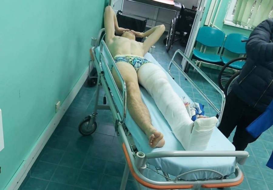 HOROR NA UTAKMICI U SRBIJI Igraču slomljena noga, arbitar nije dosudio ni faul (FOTO)
