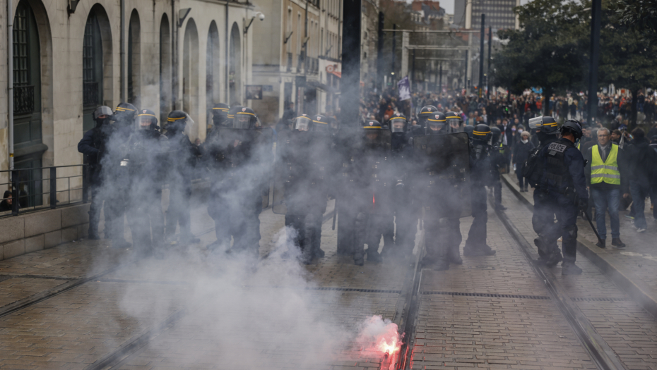 NOVA UREDBA Francuskoj policiji dozvoljeno da koristi dronove za praćenje masovnih skupova