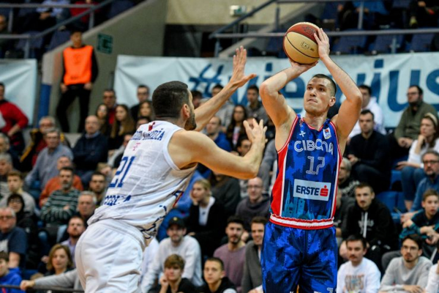 CIBONA U VELIKOM PROBLEMU Napravili senzaciju protiv Zvezde, a sad stupili u štrajk