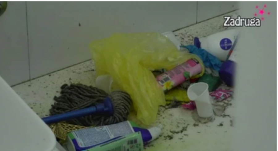 NEHIGIJENA ZADRUGARA! Užasni kadrovi smeća koje je kamera zabeležila 
