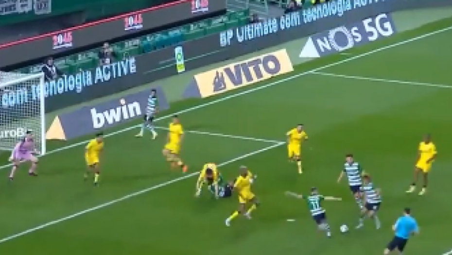 IMAMO GOL SEZONE? Njeno visočanstvo "rabona" (VIDEO)