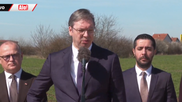 VUČIĆ U DOBANOVCIMA "Kriza je velika! Putin i Si se sastaju, Britanci ulažu u vojsku! Ko zna šta ćemo videti do kraja godine" (VIDEO)