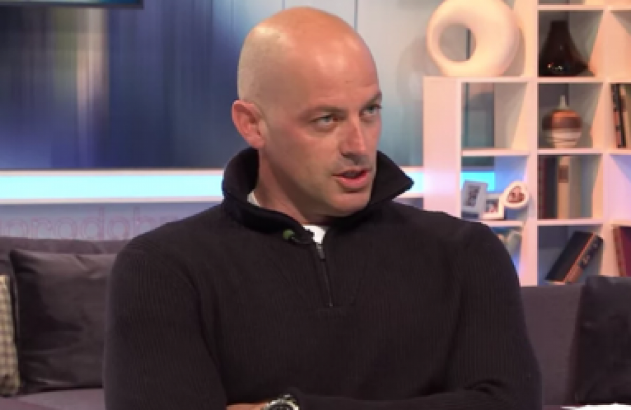 ZAVEO JE POLA ESTRADE, A ONDA ODJEDNOM NESTAO Bićete u šoku kada vidite kako danas izgleda Petar Kapisoda, potpuno neprepoznatljiv! (FOTO)