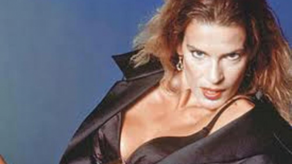 BILA JE MIS JUGOSLAVIJE, MUŠKARCI SU OTKIDALI ZA NJOM  Poznata je po burnom emotivnom životu, odjednom nestala, a evo kako danas izgleda Ana Sašo! (FOTO)