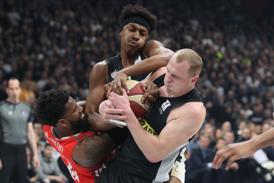 EVO KAKO IZGLEDA TABELA EVROLIGE Partizan na dve pobede od Top 8 faze, Zvezda skoro bez ikakvih šansi