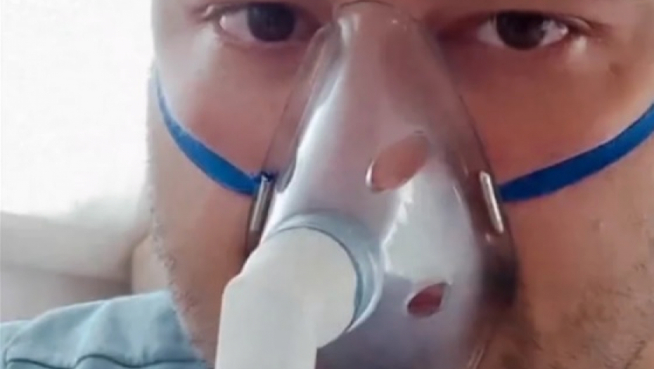 OVO JE PAKAO Srpski pevač pao u krevet, temepratura 40 mu kida telo, jezivo izgleda i ne može da ustane!