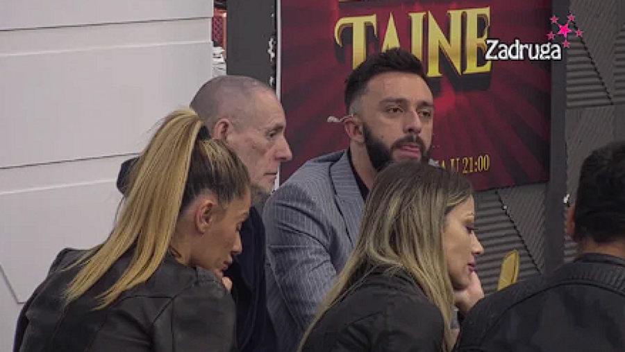 CAR UDARIO NA ALEKS Filip ne može da oprosti Nikolićevoj druženje sa Mićom, ona skočila kao oparena, pa u celu svađu uvukla i majku