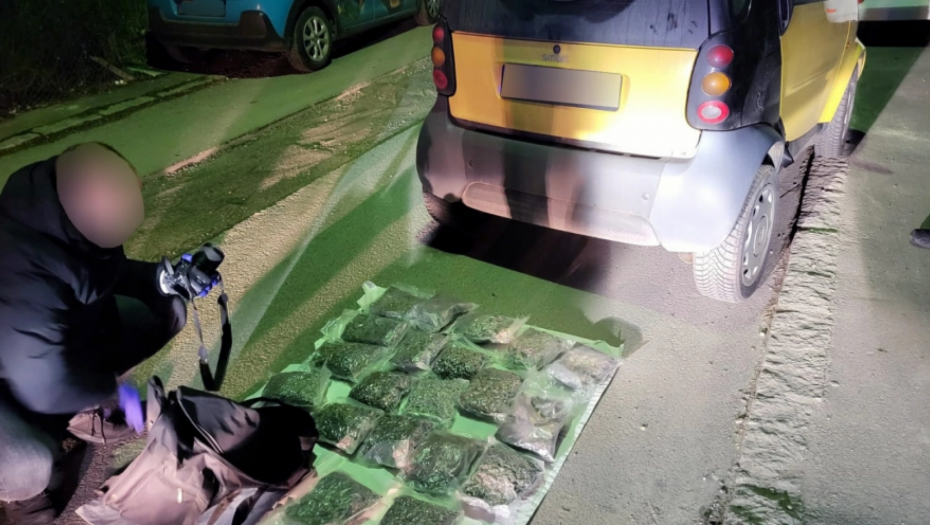 TENISERKA KOJA JE PRENOSILA DROGU PRIZNALA KRIVICU Na suđenju sve rekla, osim za koga je radila