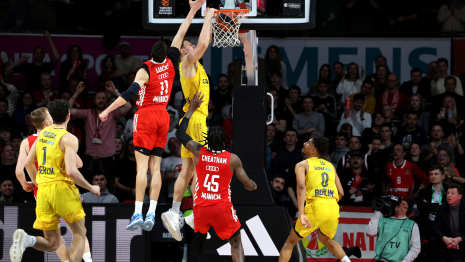 DRAMA U NEMAČKOM DERBIJU Alba košem na sekund do kraja srušila Bajern