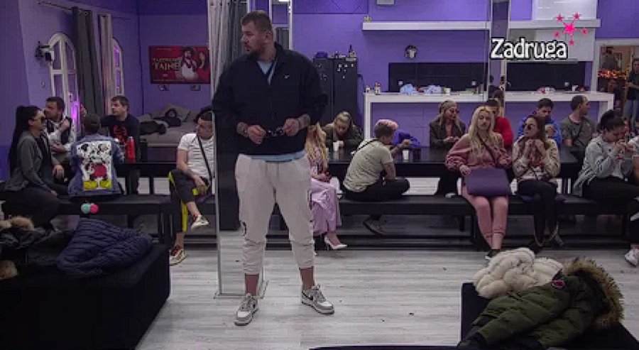 SVE OČI SU UPRTE U NJIH Janjuš i Ana jedno protiv drugog, on je osudio da glumi: 