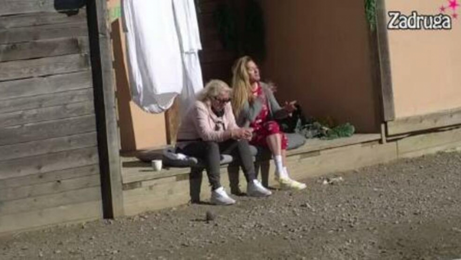 ANA JECA NA SAV GLAS Ne može da se smiri i dođe sebi, a onda priznala stravičnu stvar!