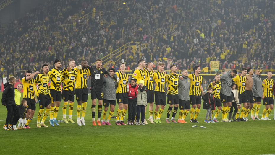 ŠESTICA "MILIONERA" Dortmund na vrhu Bundeslige