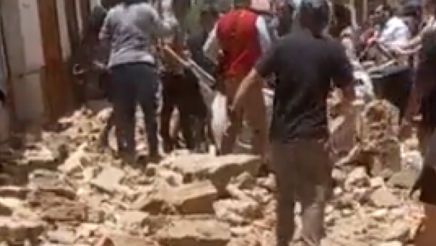 PONOVO KATAKLIZMA Stravičan zemljotres u Ekvadoru, broje se mrtvi (VIDEO)