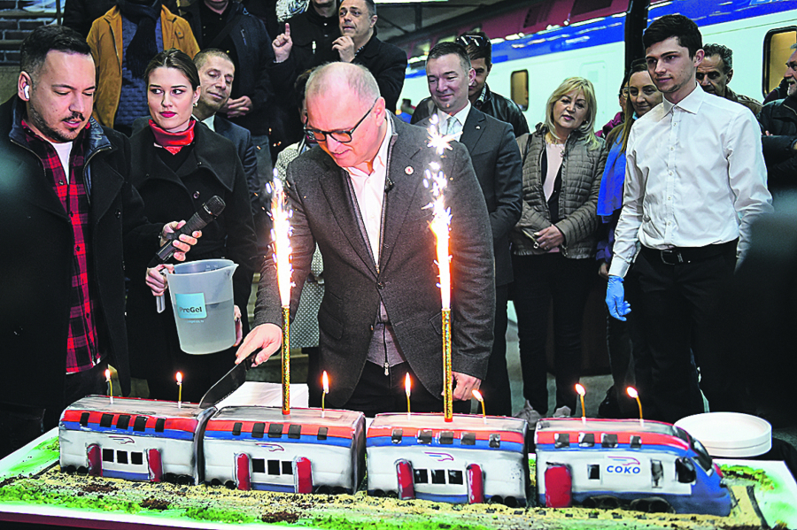 SOKO SLAVI ROĐENDAN! Prva godišnjica puštanja u saobraćaj brze pruge Beograd - Novi Sad: Prevezeno skoro 3.000.000 putnika, ostvareno 19.604 polaska u oba smera