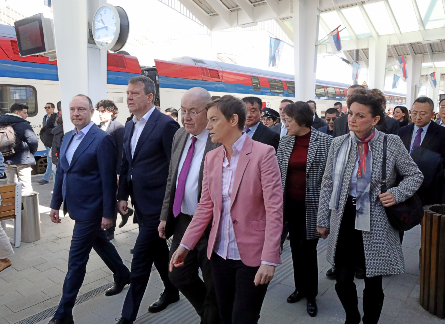 OVO JE PREKRETNICA U RAZVOJU SRBIJE Brnabić: Velike stvari su pred nama ako sačuvamo mir (FOTO)