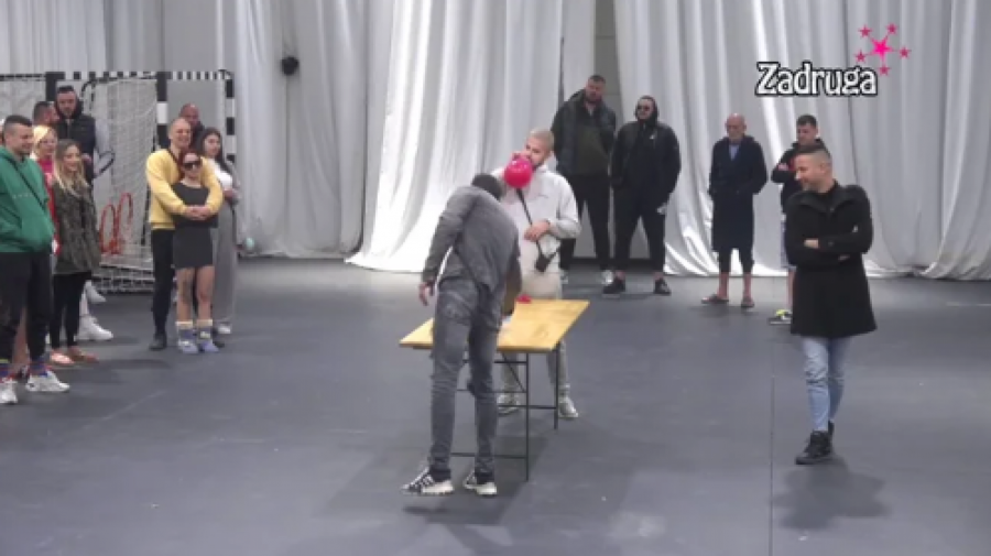 NEOČEKIVANI ŠOK Evo ko je sinoć zauvek napustio Zadrugu!