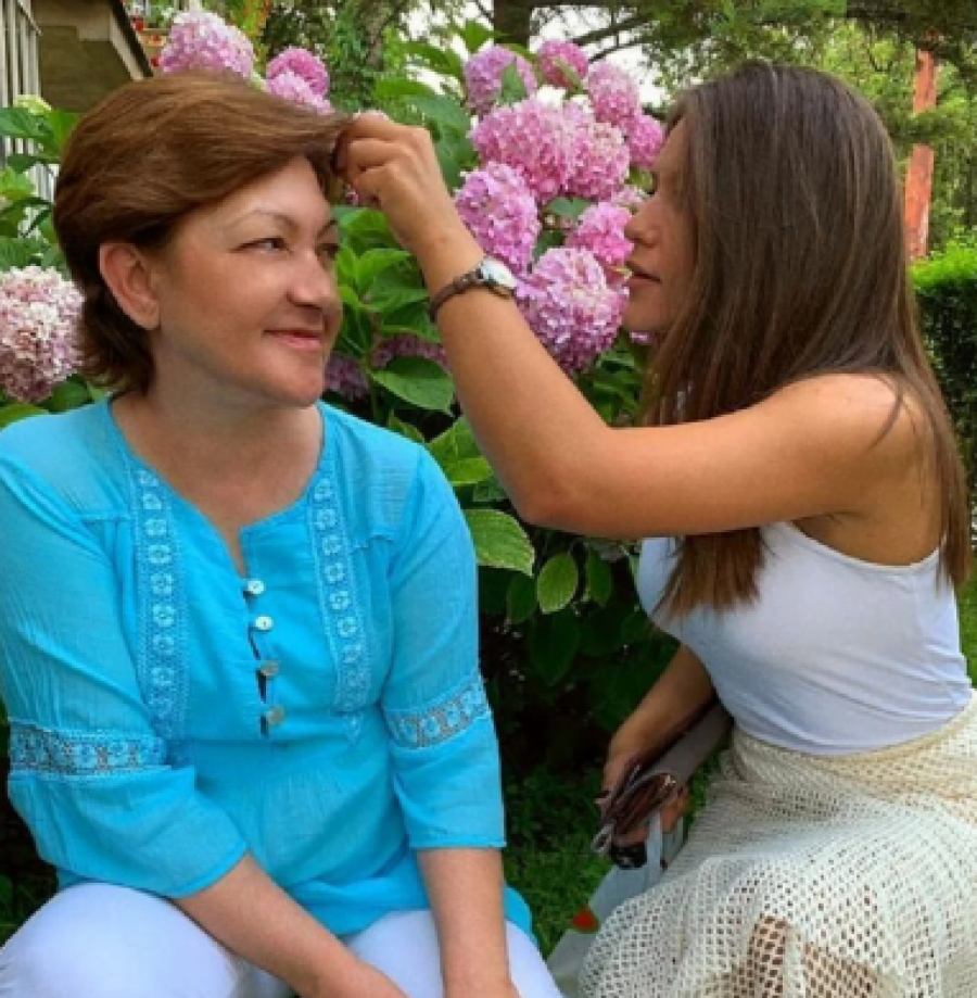 OTAC MU JE UBIO KOLEGU, NJEGOVA SMRT JEZIVA MISTERIJA Milan Stanković ne prestaje da šokira javnost, a ovo je njegova misteriozna majka, krije se od svih (FOTO)