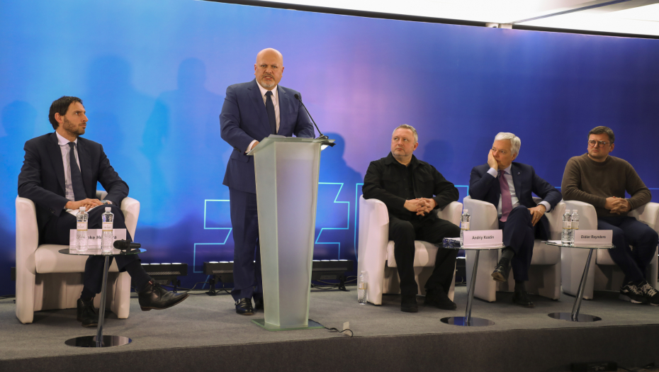 SASTAVLJEN TIM ZA SUĐENJE PUTINU! Jezivo! Brat osuđenog pedofila glavni tužilac u procesu protiv ruskog predsednika!