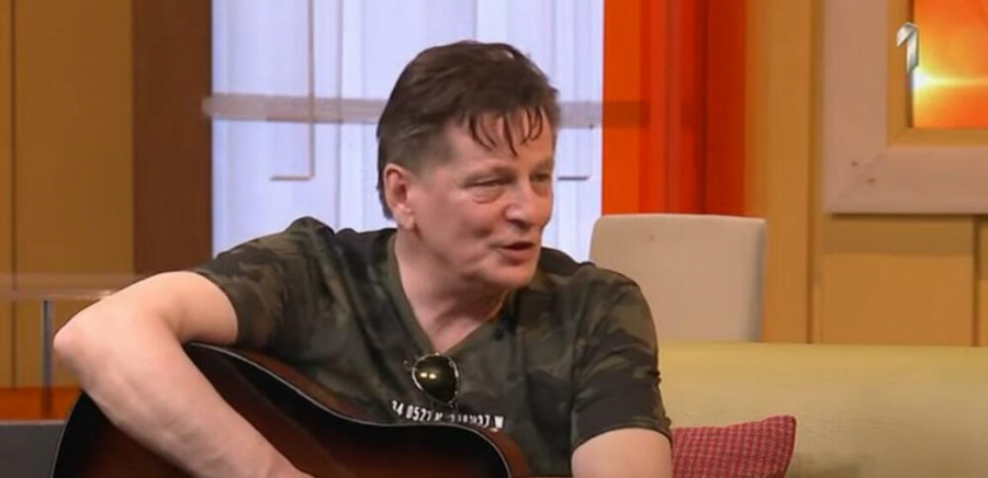 BIO JE NAJVEĆI FRAJER JUGE Žene su otkidale za njim, živeo kao podstanar, a onda mu se odjednom život preokrenuo, a evo kako danas izgleda (FOTO)