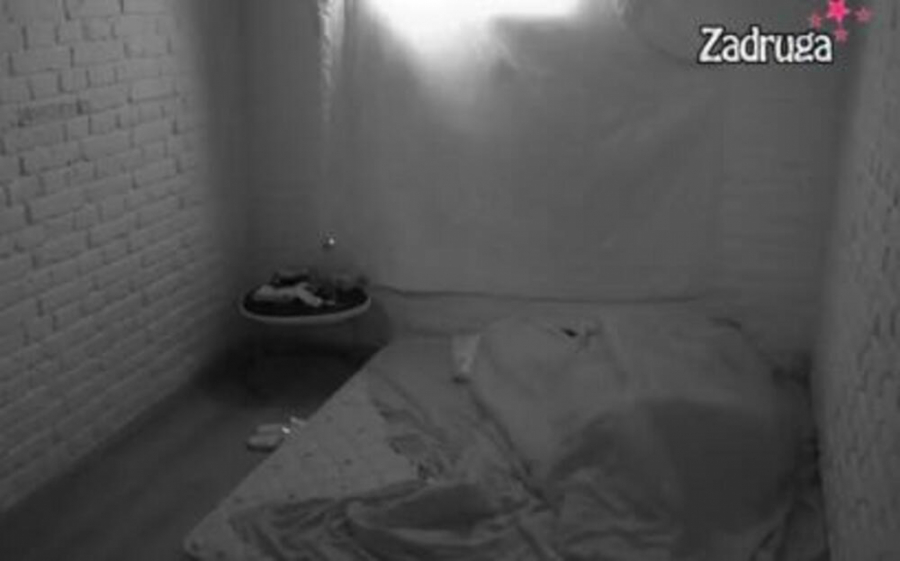 ŽESTOKA AKCIJA ANĐELE I ZVEZDANA Ona zakukala da je spor i da joj ne odgovara tempo, Slavnić podivljao i nikad žešće nagazio! (VIDEO 18+)