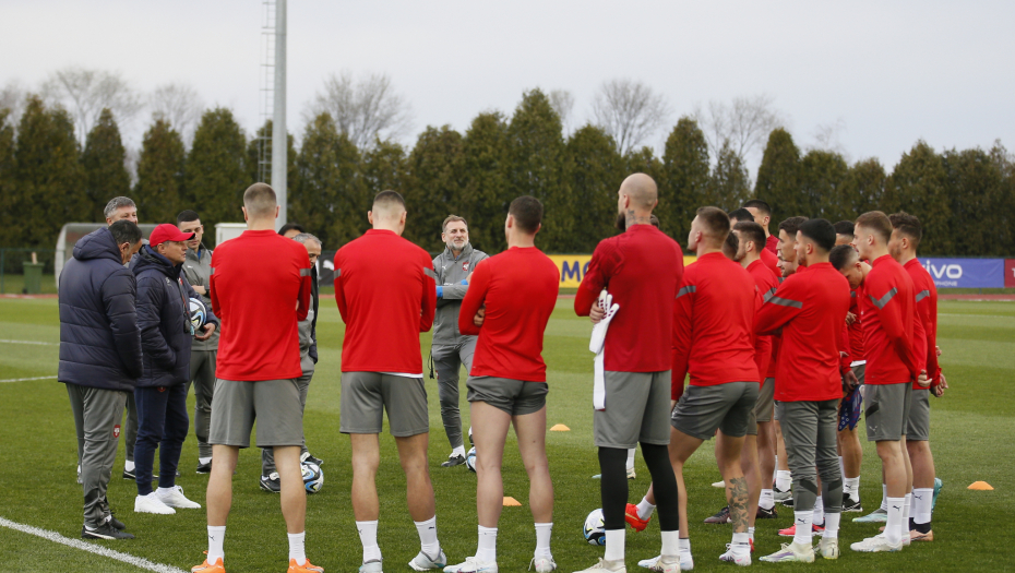 OVDE NIKO NIJE... "Orlovi" dobili upozorenje pred meč sa Crnom Gorom