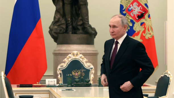 PUTIN SE SPREMA DA NAPUSTI RUSIJU? Ruski predsednik pozvan u NATO zemlju!
