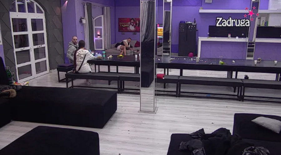 SVAĐA ZBOG ANE Anđela zamerila Zvezdanu ponašanje prema Ani, Car uporedio nju sa Dejanom: 